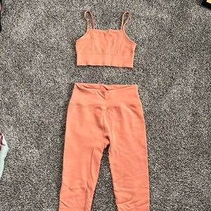 Fabletics Size Medium Thermal Legging and Sports Bra Set